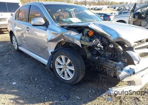 2012 Subaru Legacy 2.5I z USA, uszkodzony, nr VIN 4S3BMBA63C3002680